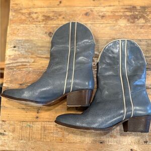 Free People Borderline Western Boot • Women’s Size 8.5 • Gently Worn 🤍